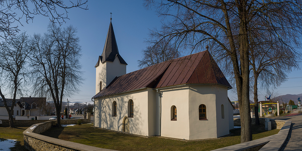 Kostol sv. Mikuláša v obci Stročín